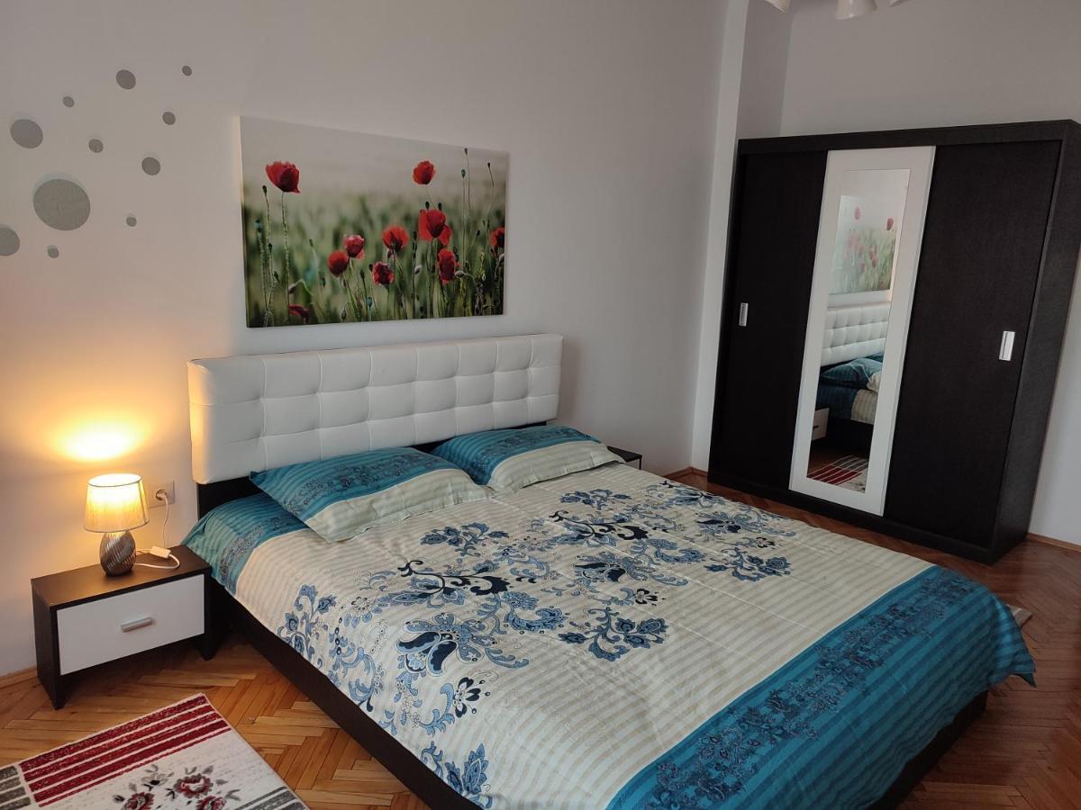 Lovely 1 Bedroom Apartment In City Centre, Sleeps 4 ! 图尔达 外观 照片