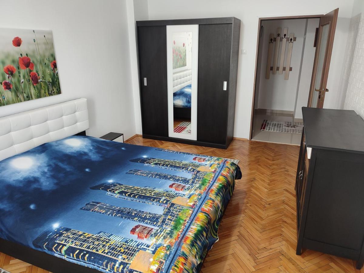 Lovely 1 Bedroom Apartment In City Centre, Sleeps 4 ! 图尔达 外观 照片